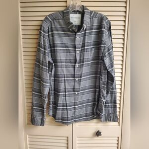 Aeropostale Gray Striped Casual Button Down Shirt